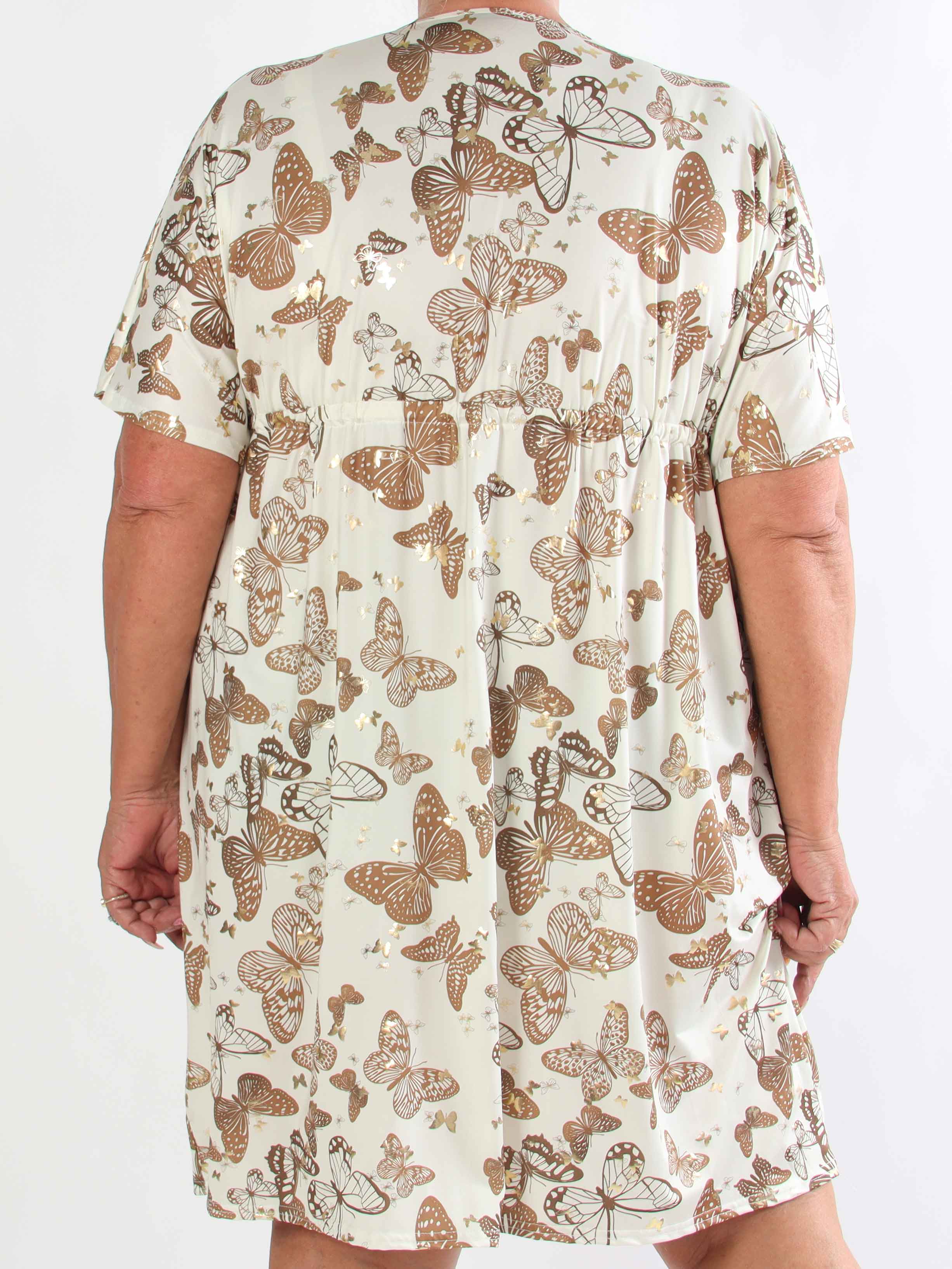Nicolina Butterfly Short - Plus size kjole med sommerfugleprint og snøre under brystet